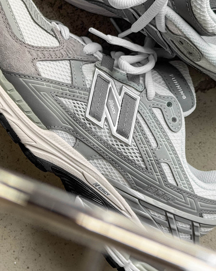 New Balance 1906 onfeet