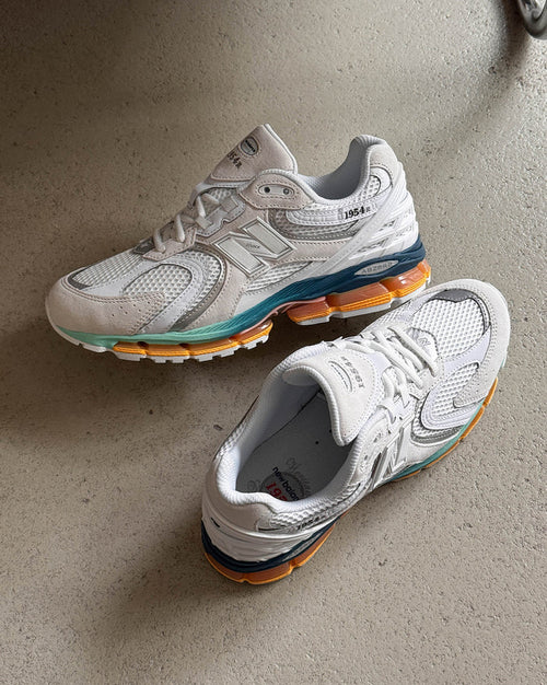 New Balance 1954R onfeet