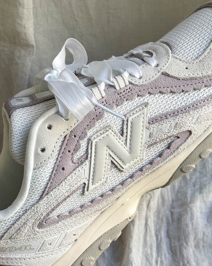 New Balance 204L onfeet