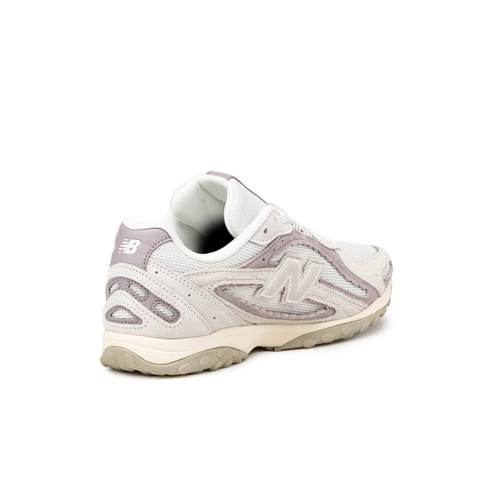New Balance 204L