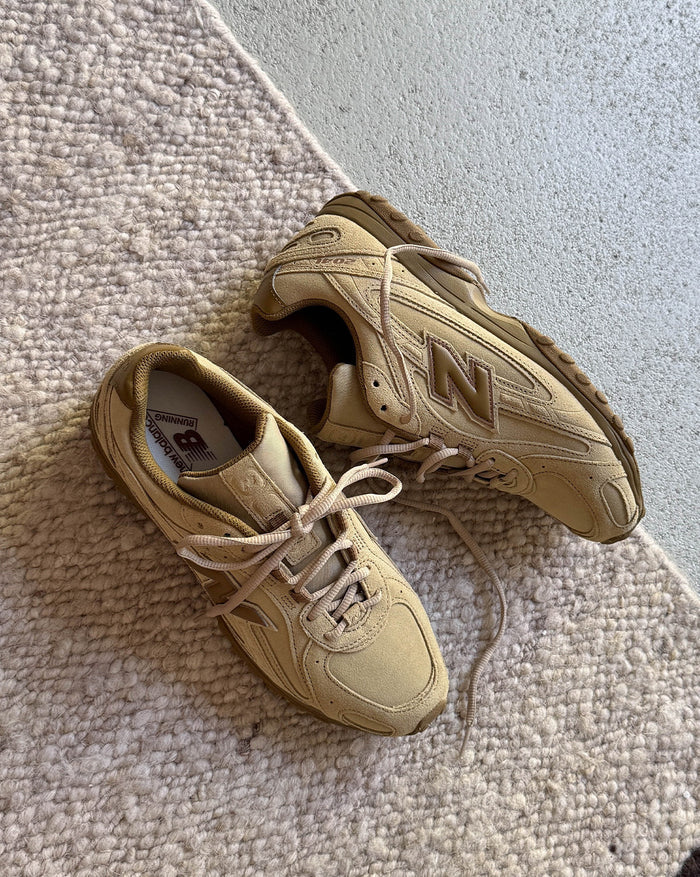 New Balance 204L onfeet