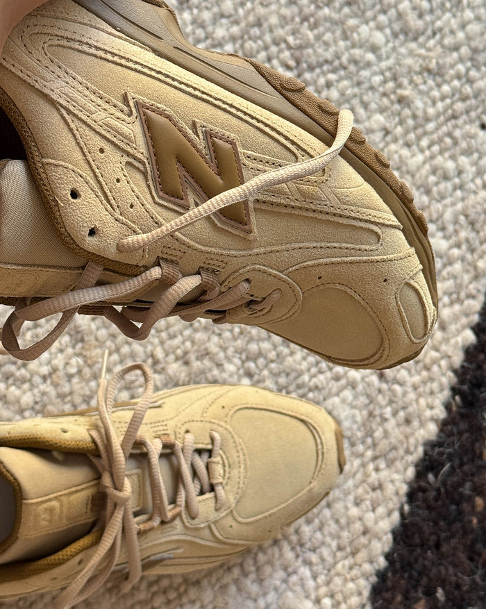 New Balance 204L onfeet