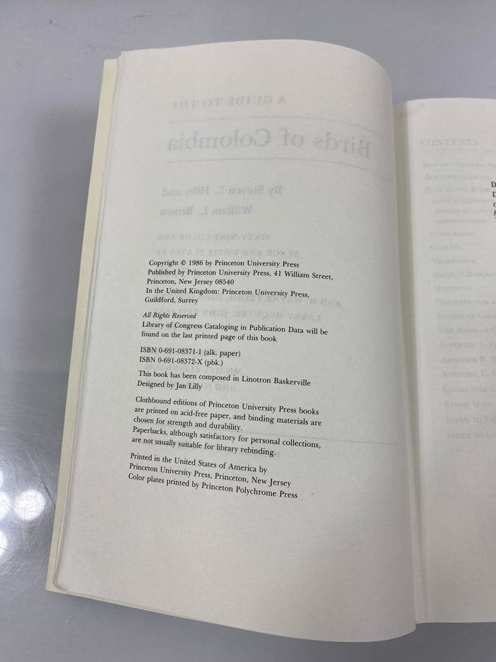 A Guide to the Birds of Colmbia Hilty/Brown Ex-library 1986 HC