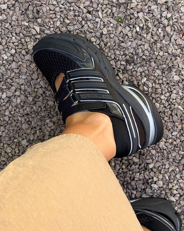 Adidas Adistar Control 5 Mary Jane onfeet