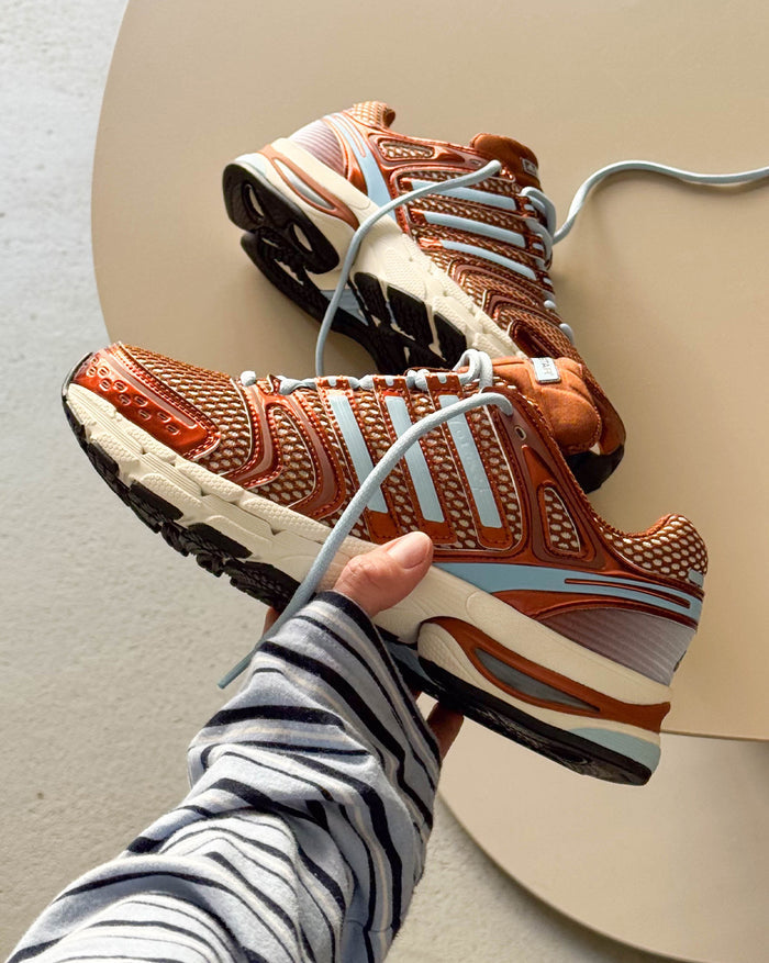 Adidas Adistar Control 5 W onfeet