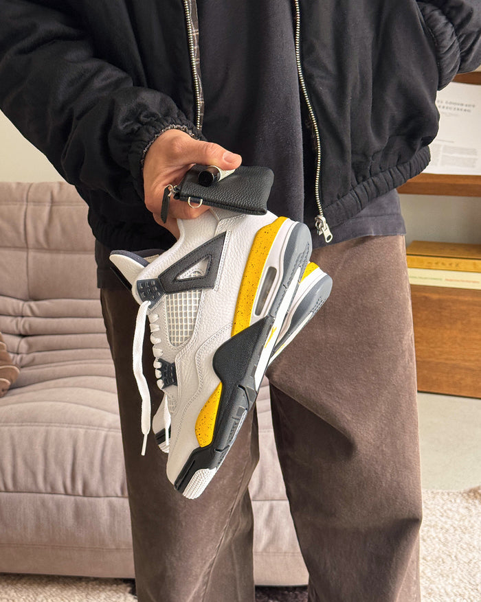 Nike Air Jordan 4 Retro *Tour Yellow* onfeet