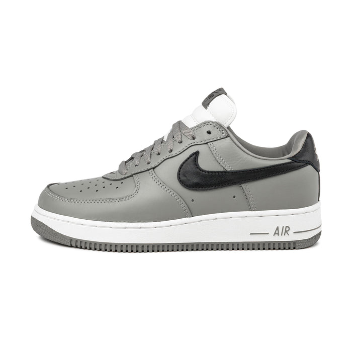 Nike	Air Force 1 '01
