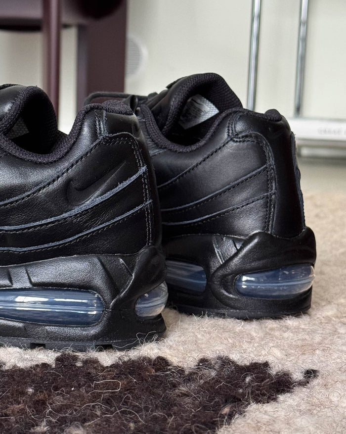 Nike Air Max 95 *Big Bubble* *Leather* onfeet