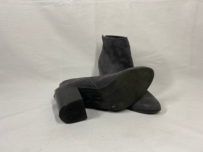 American Eagle Grey Block Heel Ankle Boots Women's Size 9.5