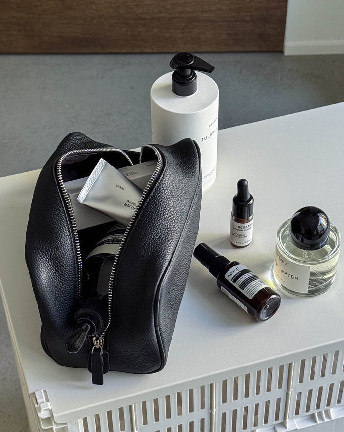 Asphaltgold Leather Toiletry Bag