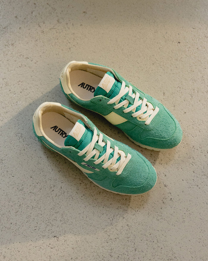 Autry Windspin W *Suede / Leather* onfeet