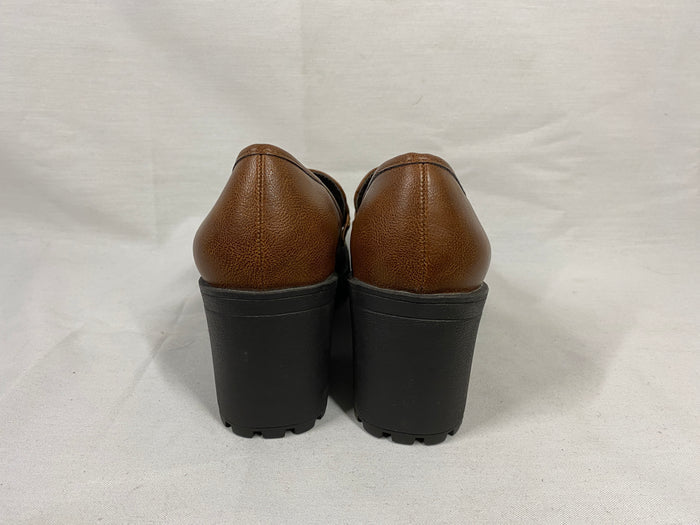 Brown Soda Kinder Heeled Loafers Women's Size 9
