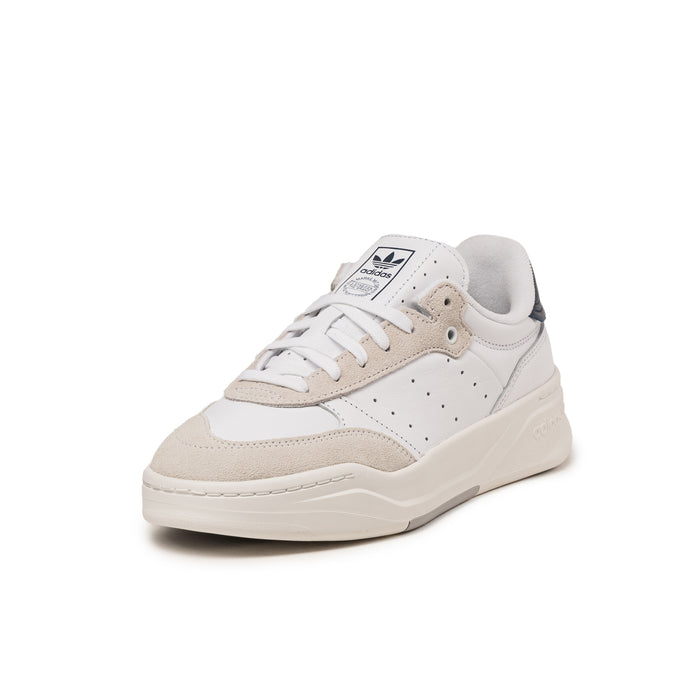 Adidas Court Finale
