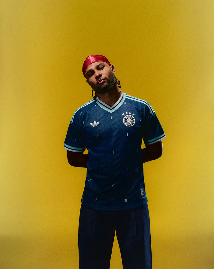 Adidas	DFB 26 Away Jersey onfeet
