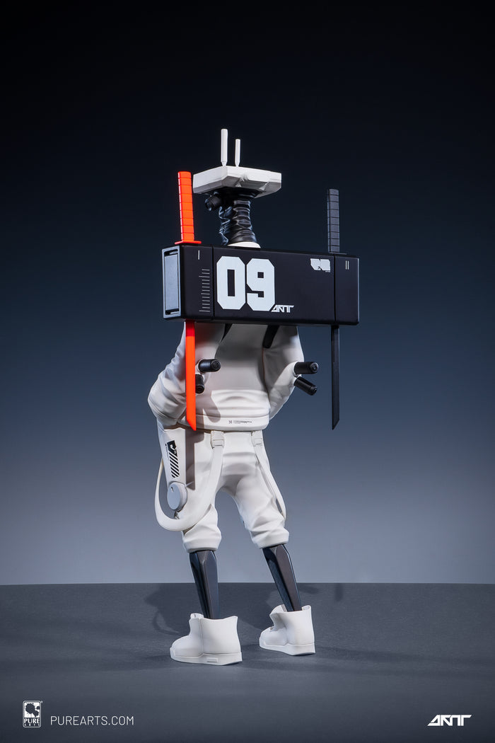 DOODE DD3 Phantom Panda 1/12 Scale Figure