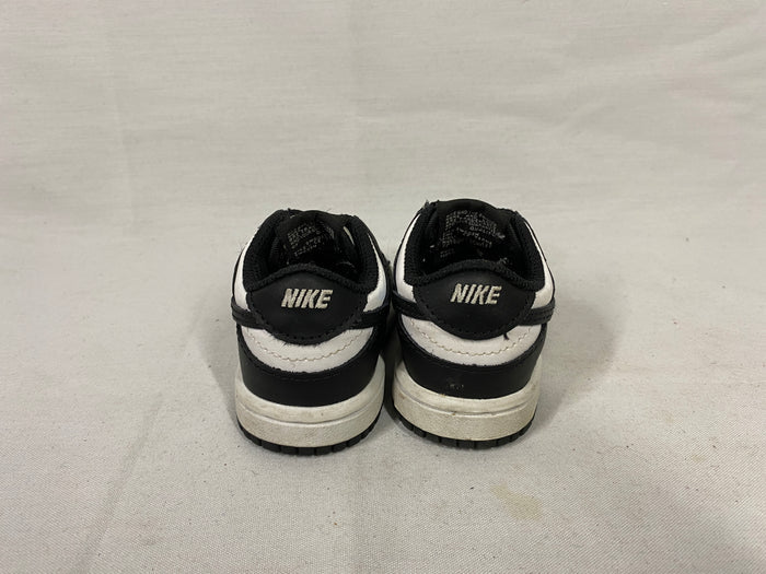 Nike Dunk Low Baby/Toddler Sneakers in Black and White Size 4C