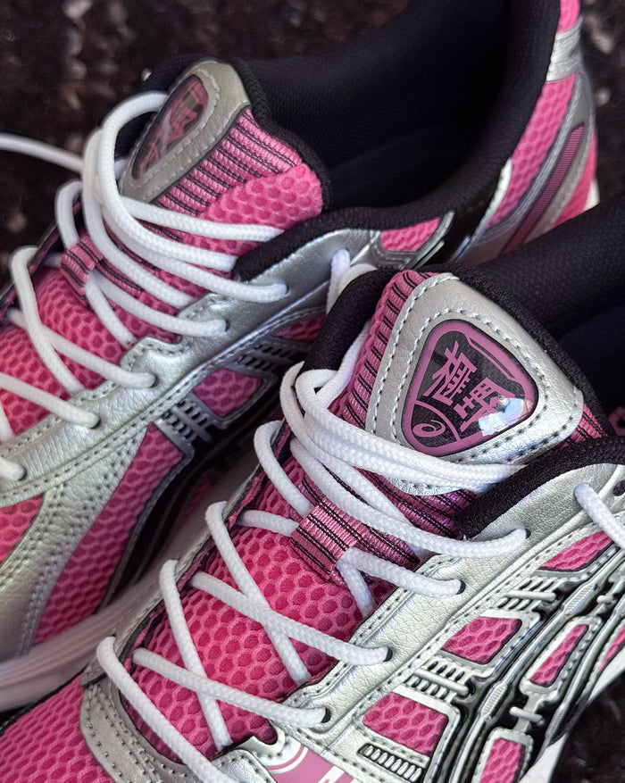 Asics GEL-Kayano 12.1 onfeet