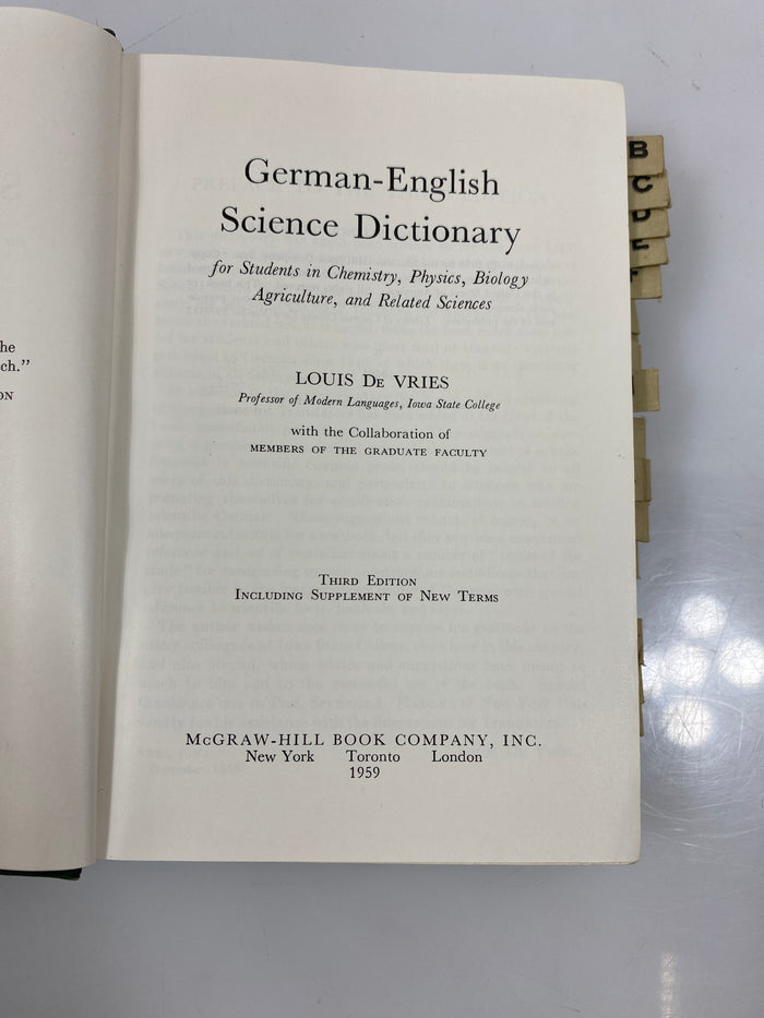 German-English Science Dictionary by De Vries 3rd Edition 1959 HC