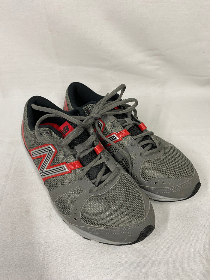 New Balance Gray and Red 690 Lightweight Running Shoes Men's Size 9