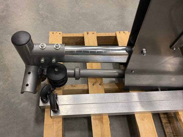 Green and Grey Leg Press Pulley Machine