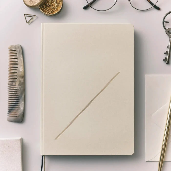 Hobonichi HON A5 2026 Planner: Slash (Ivory), detail view of the design.