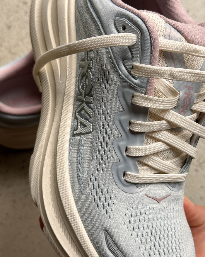 Hoka Bondi 9 W GLM onfeet