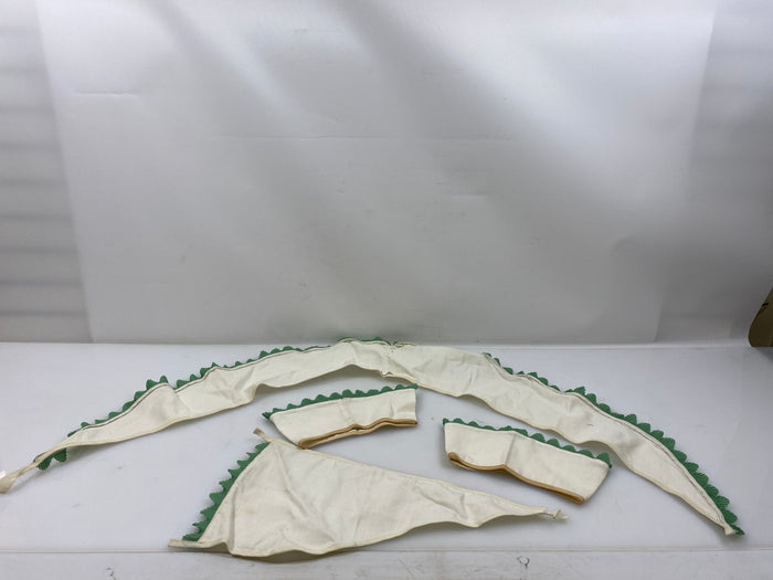 Lot Of 4 Vintage 1930s White Collar and Cuff Set with Green Details