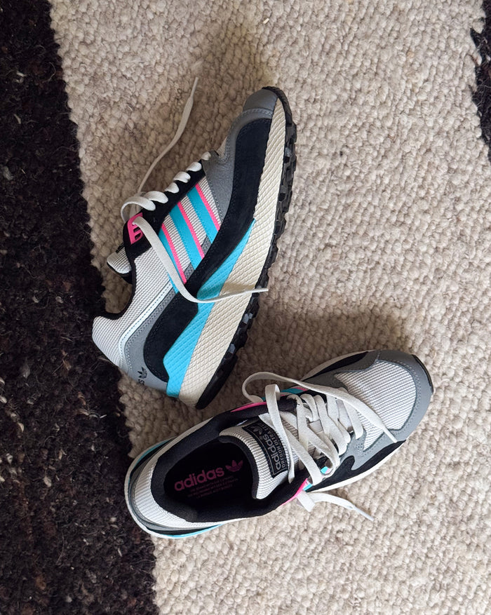 Adidas	Oregon Ultra Tech onfeet