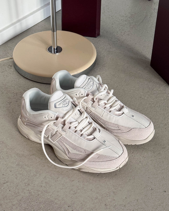 New Balance RC56 onfeet