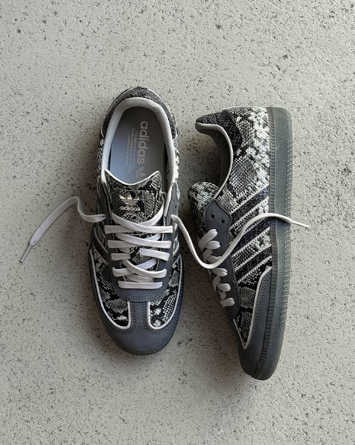 KI5619 onfeet