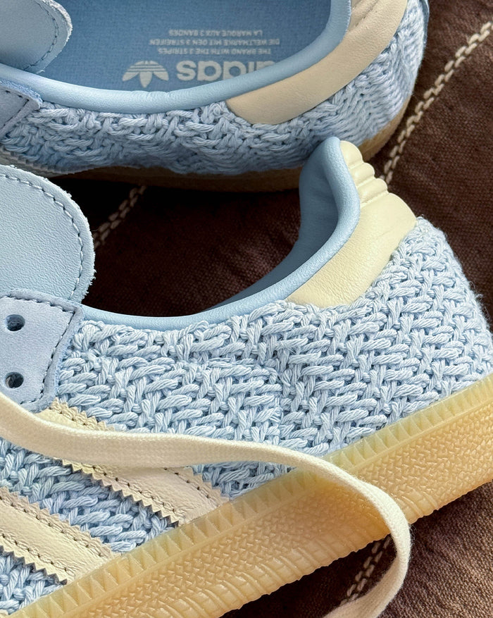 Adidas	Samba OG W *Woven* onfeet