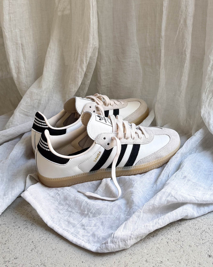 Adidas Samba OG onfeet