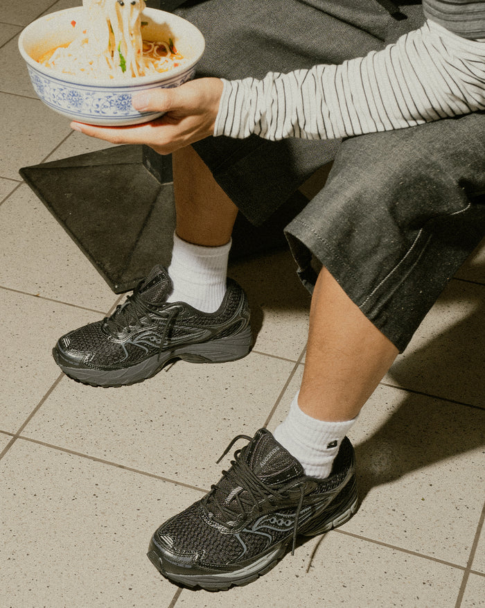 Saucony Pro Grid Ride 1 onfeet