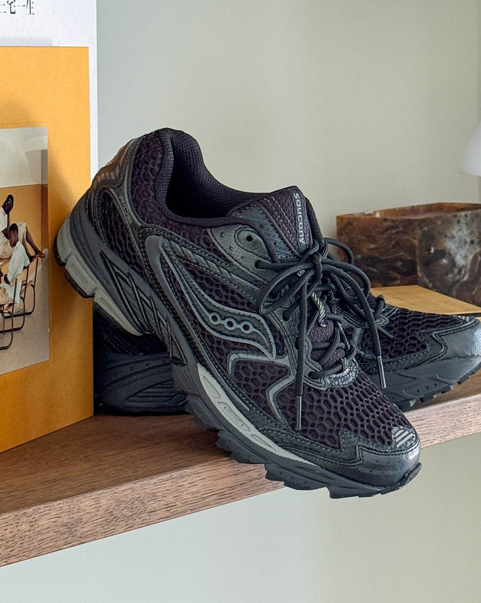 Saucony Pro Grid Ride 1 onfeet