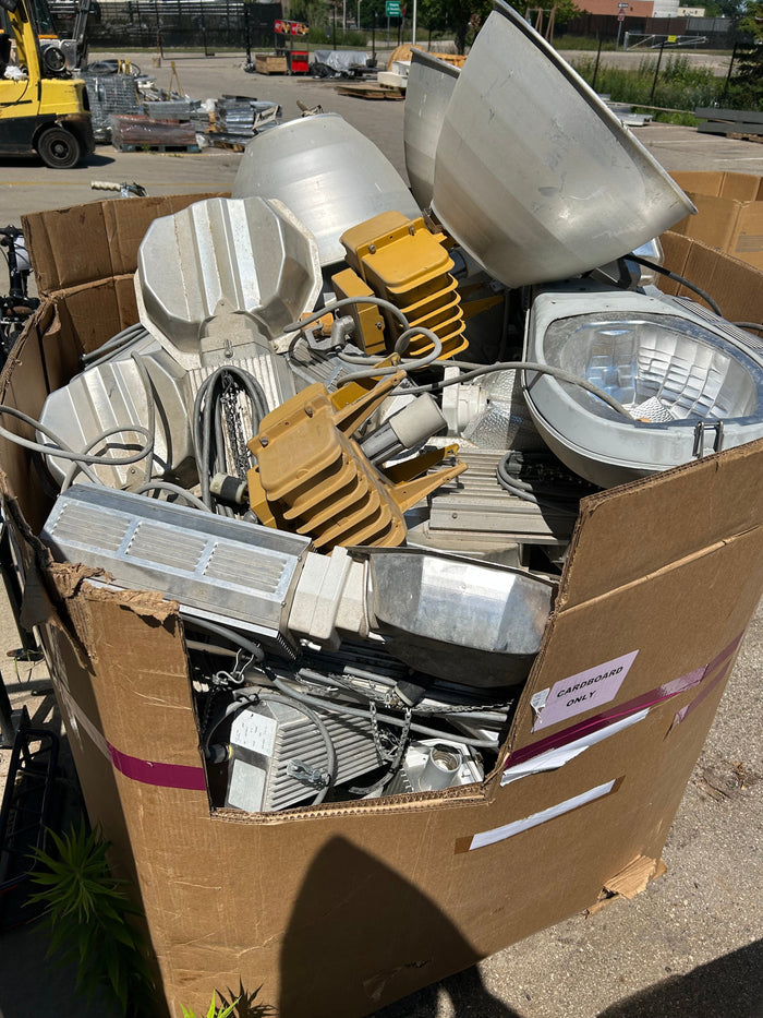 Scrap Bid #548- 1,260lbs Without Pallet and Gaylord-4993279-3717250