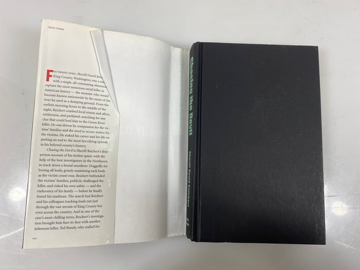 *Signed* Chasing the Devil by Sheriff David Reichert 1st Ed. 2004 HCDJ
