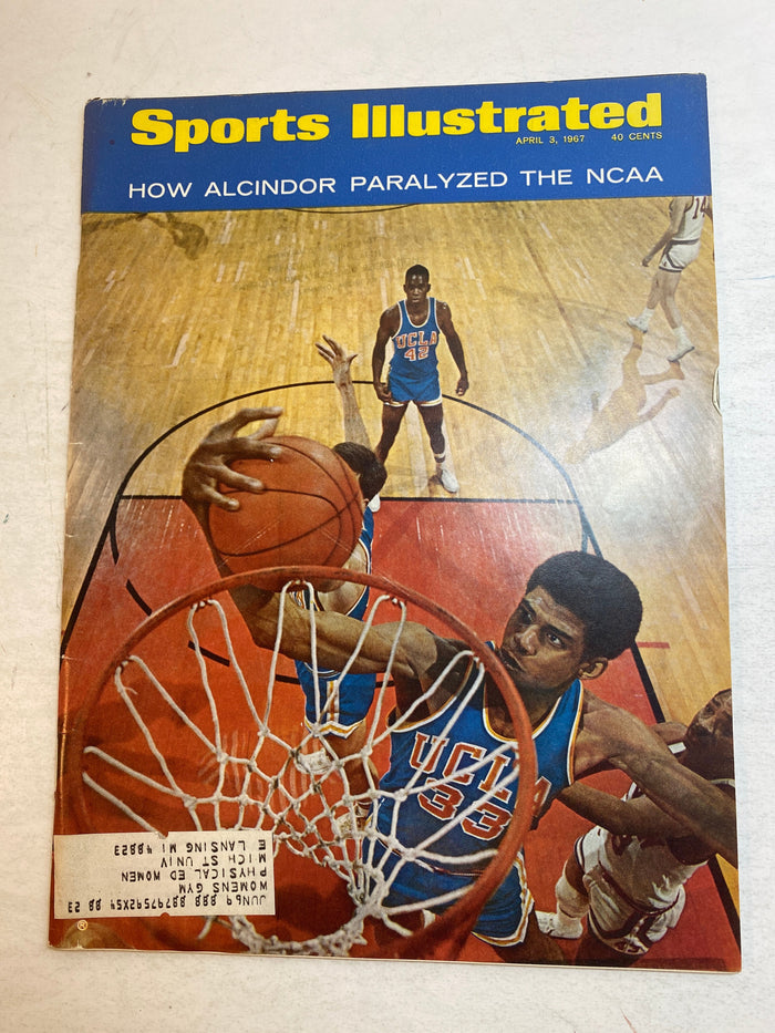 Sports Illustrated April 3 1967 Kareem Abdul-Jabbar UCLA