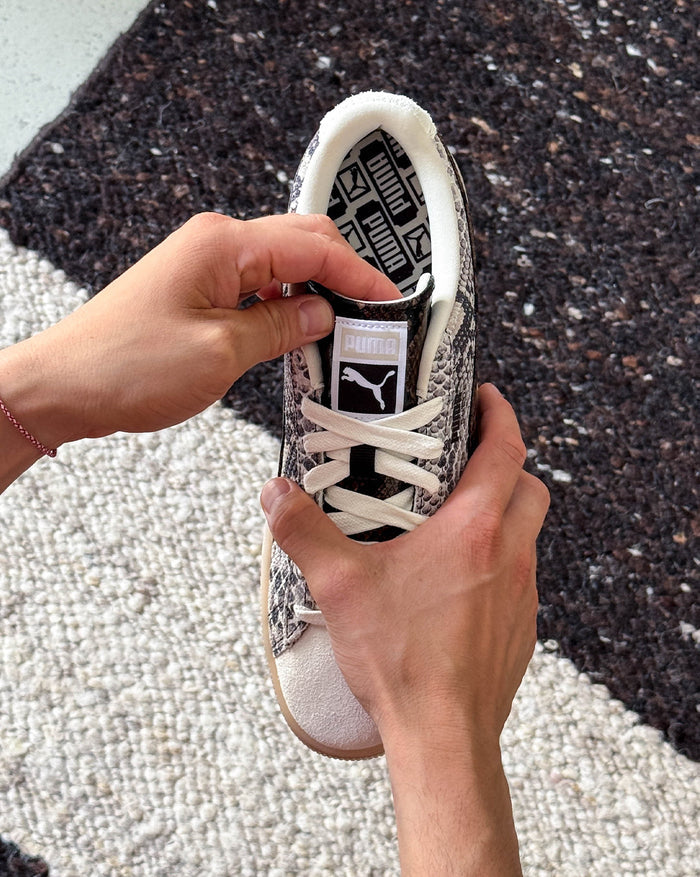 Puma Suede Snake onfeet