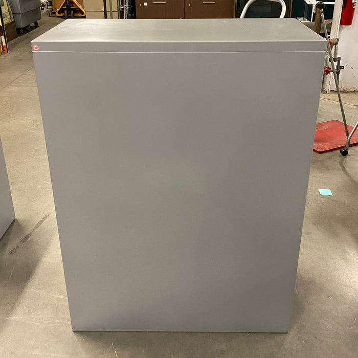 Teknion Furniture Systems Grey 4 Drawer Lockable File Cabinet