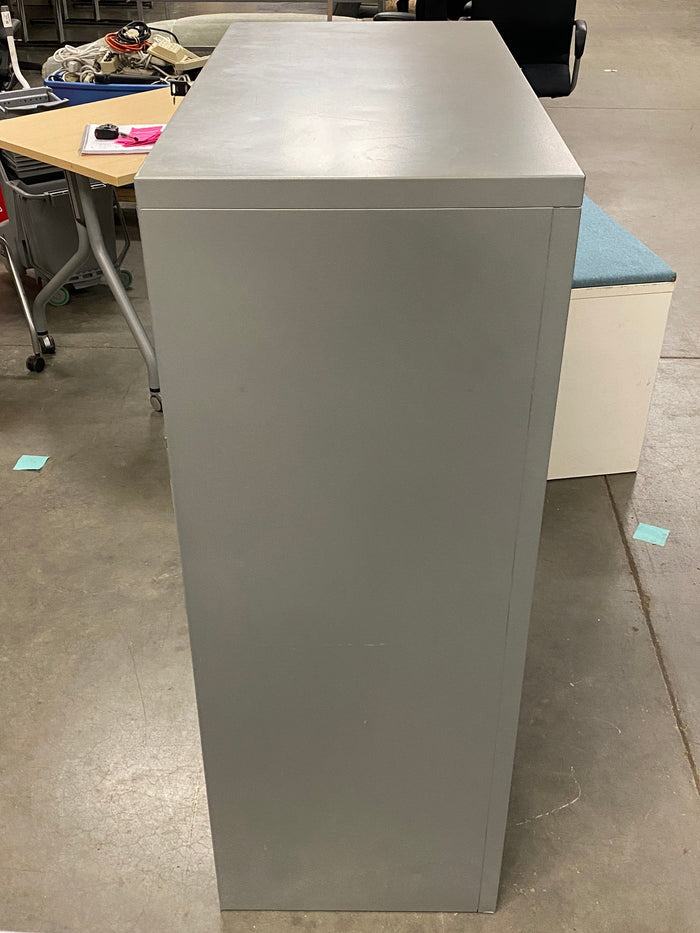 Teknion Furniture Systems Grey 4 Drawer Lockable File Cabinet