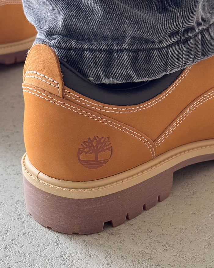 Timberland Heritage onfeet