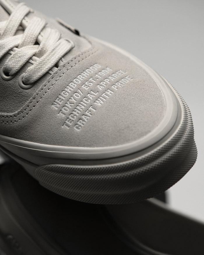 Vans OTW x Neighborhood OTW Authentic 44 onfeet