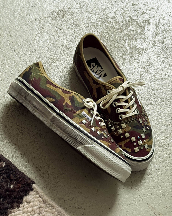 Vans Premium Authentic 44 LX *Combat* onfeet