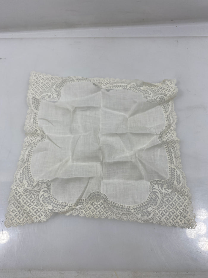 Vintage 1900s White Linen Handkerchief with Intricate Lace Border