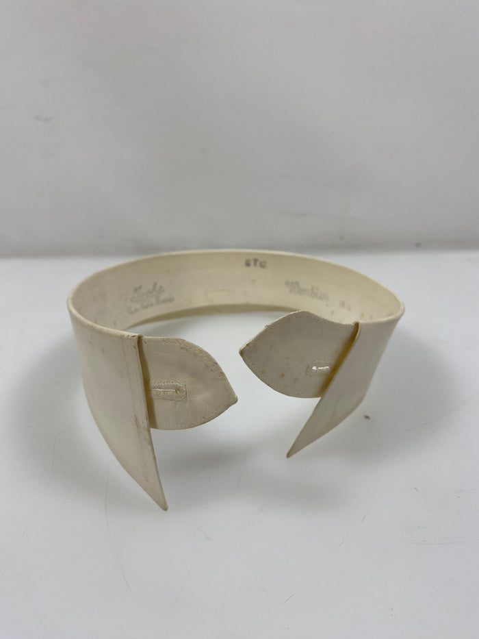 Vintage 1910s "Wembley" White Starched Collars Size15 1/2