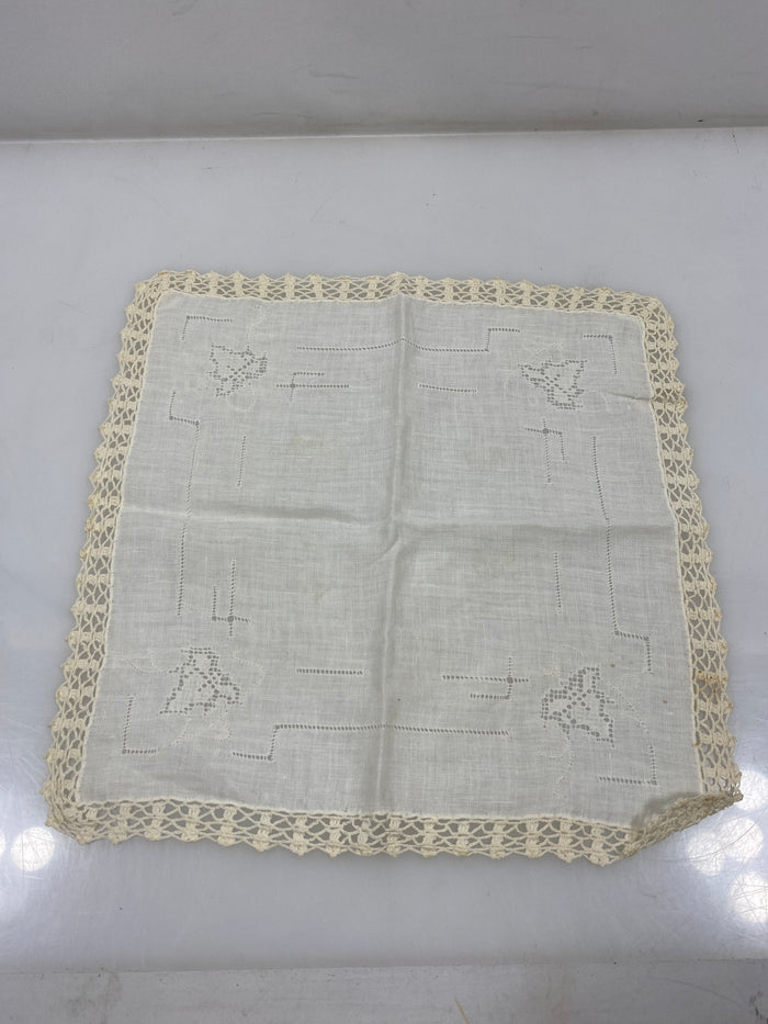 Vintage 1910s White Linen Handkerchief with Crocheted Lace Border