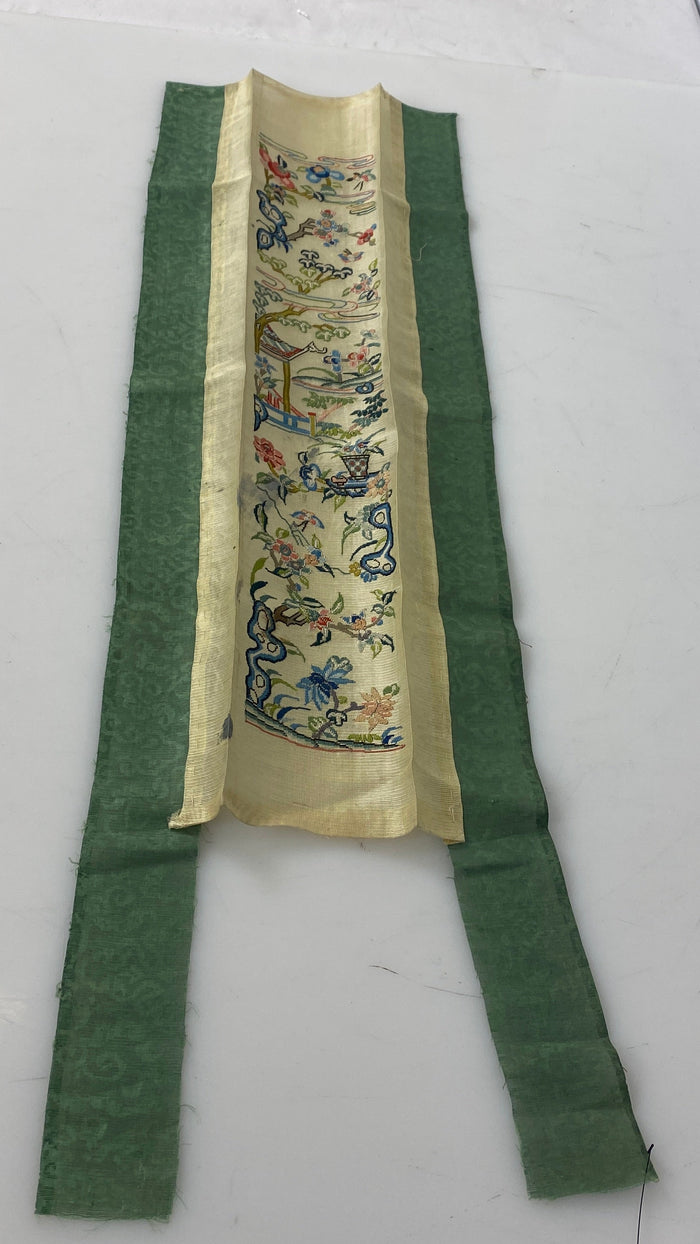 Vintage 1960s Ornamental Fabric Depicting a Nature Scene