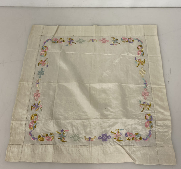 Vintage Embroidered Handkerchief 19x19