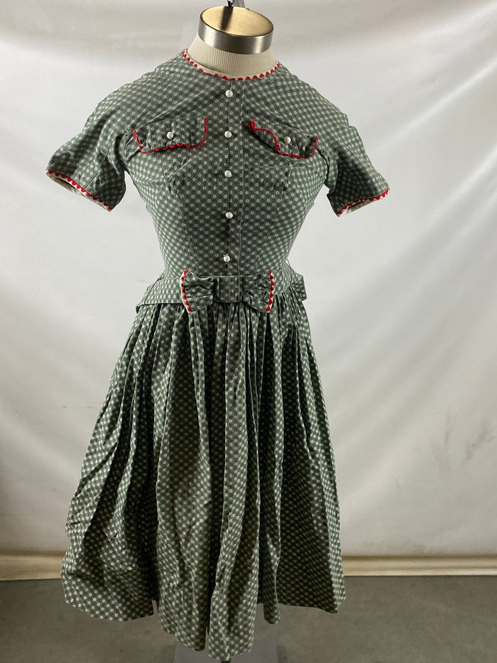 Vintage Short Sleeve Green Dress with Red Borders