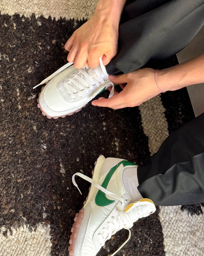 Nike	Waffle Racer onfeet